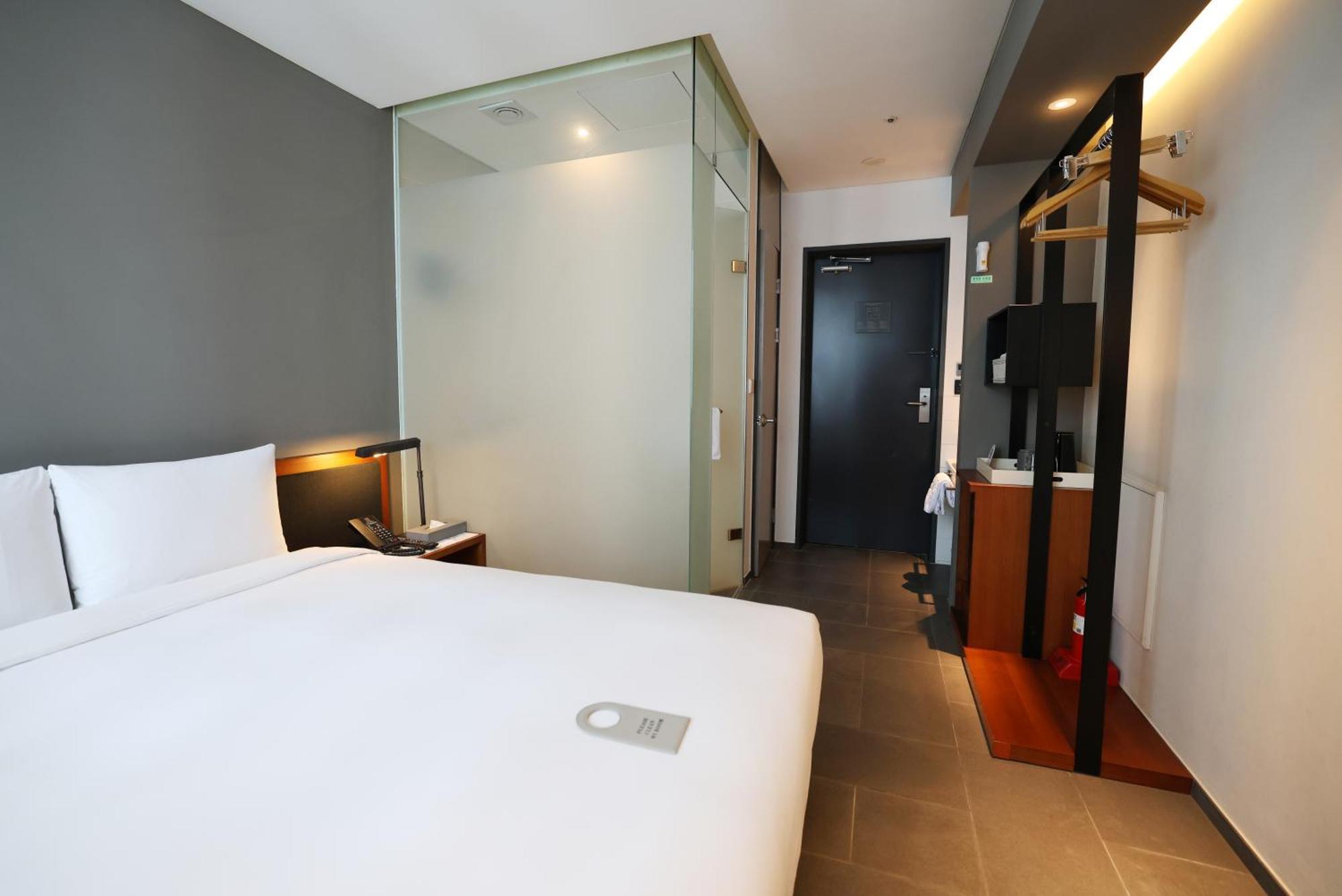 Seoul Hotel Shinshin Myeongdong מראה חיצוני תמונה